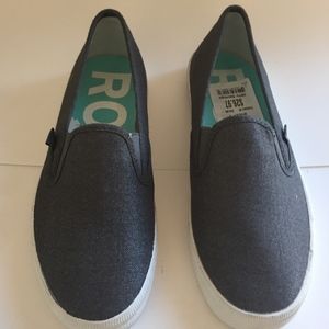 New Roxy " Andie " Slip on Sneaker Gray SZ 7
